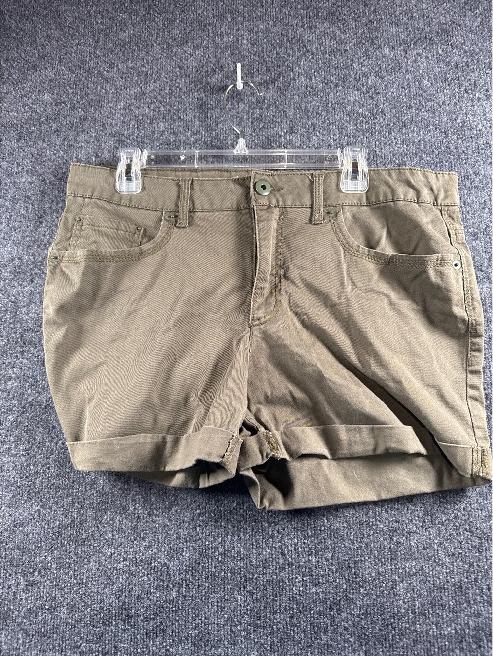 Faded Glory Women’s Size 16 Khaki Olive Stretch Shorts Cuffed Hem Casual